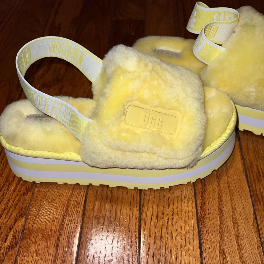 UGG Fluff